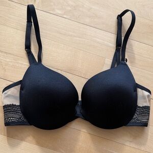 Maidenform Black and Tan Lace Bra, never worn